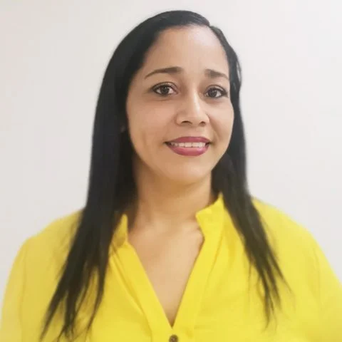 14 Lcda.Heldrys Jordan Secretaria Administrativa